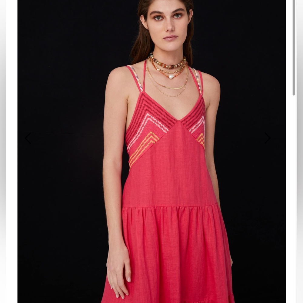 135. SFIZIO Linen Maxi Dress In Raspberry, Size Medium - Picture 17 of 17